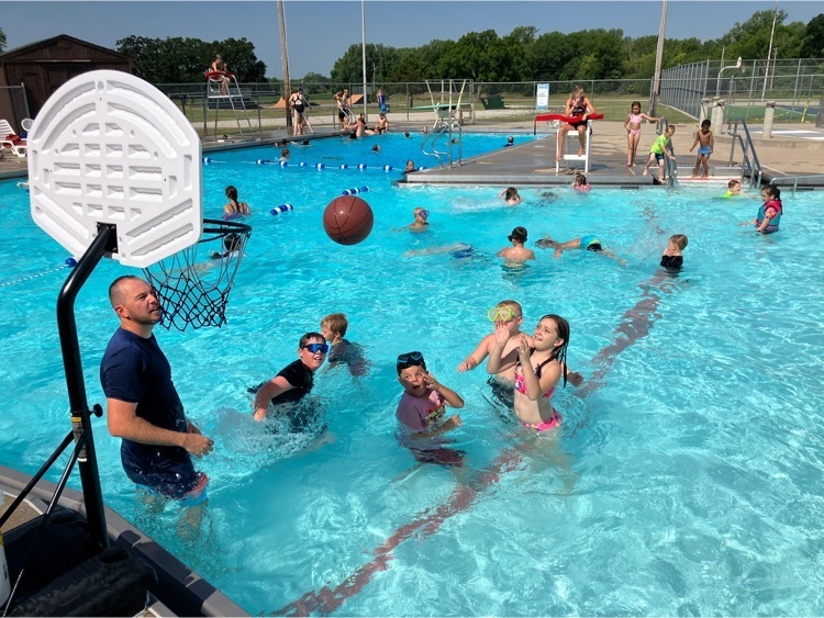 Live Feed Pleasanton USD 344